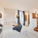 Appartement de 100 m² avec 4 chambre(s) en location à Paris