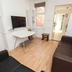 Rent 4 bedroom apartment in West Midlands