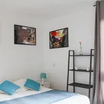  appartement avec 6 chambre(s) en location à Paris