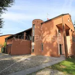 Rent 10 bedroom house of 400 m² in Arese