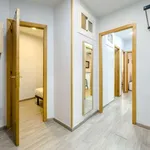 Rent 3 bedroom apartment of 60 m² in barcelona