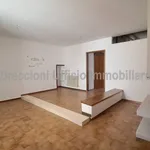 Rent 4 bedroom apartment of 116 m² in Trevi