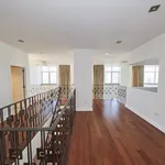 Rent 5 bedroom apartment of 371 m² in New York