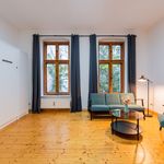 Rent 1 bedroom apartment of 45 m² in Berlin