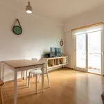 Rent 1 bedroom apartment of 40 m² in lisbon