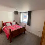 Rent 3 bedroom flat in North East England