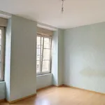 Appartement de 64 m² avec 4 chambre(s) en location à Mayenne