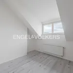 Pronajměte si 4 ložnic/e byt o rozloze 120 m² v Prague