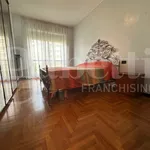 Rent 3 bedroom apartment of 100 m² in Milano