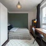 Miete 3 Schlafzimmer wohnung von 14 m² in Düsseldorf