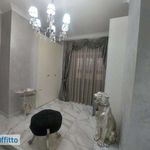 Affitto 3 camera appartamento di 151 m² in Naples