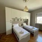 Rent 3 bedroom apartment in Turin