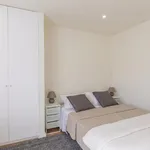 Rent 1 bedroom apartment in Porto