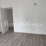 Affitto 2 camera appartamento di 60 m² in Novara