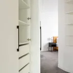 Appartement de 69 m² avec 2 chambre(s) en location à paris