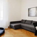 Rent 6 bedroom apartment of 260 m² in Roma