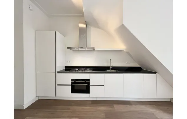 Huur 3 slaapkamer appartement van 48 m² in Amsterdam