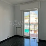 Affitto 3 camera appartamento di 98 m² in Genova