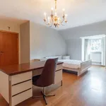 Maison de 2213 m² avec 4 chambre(s) en location à Heusden