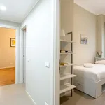 Rent 4 bedroom apartment of 75 m² in Milan