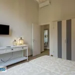 Rent 3 bedroom apartment of 90 m² in Florence