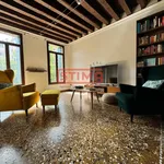 Rent 5 bedroom apartment of 130 m² in Treviso