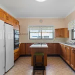 Rent 3 bedroom house in Scarborough