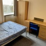 Rent 4 bedroom flat in Wales