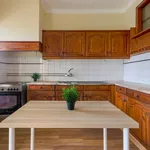 Rent 6 bedroom apartment in Porto