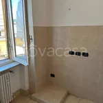 Affitto 5 camera appartamento di 130 m² in Terni