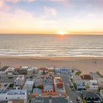 Rent 2 bedroom apartment of 111 m² in hermosa beach