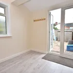 Rent 3 bedroom house in East Midlands