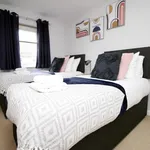 Rent 3 bedroom apartment of 150 m² in Newport