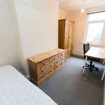 Rent 8 bedroom house in Leeds