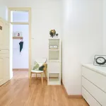 Rent a room of 100 m² in Lisboa