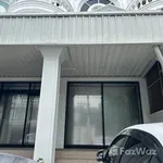 Rent 3 bedroom house of 300 m² in Bangkok