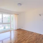 Rent 3 bedroom apartment in London