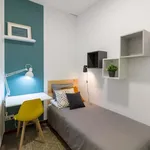 Rent a room of 200 m² in Barcelona