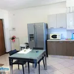 Affitto 3 camera appartamento di 80 m² in Chieti