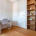 Rent 4 bedroom apartment in Madrid