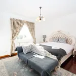 Rent 5 bedroom house in Lisbon