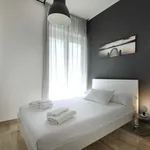 Rent 4 bedroom apartment in Milan