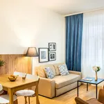 Rent 1 bedroom apartment of 452 m² in vienna