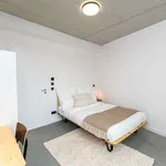 Rent a room of 143 m² in berlin