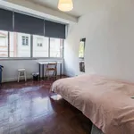 Rent a room in lisbon