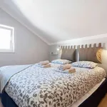 Rent 3 bedroom apartment of 75 m² in lisbon