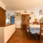 Rent 5 bedroom house of 580 m² in Rome