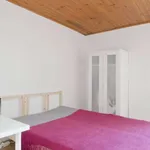 Rent a room in lisbon