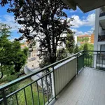 Rent 3 bedroom apartment of 90 m² in Milan