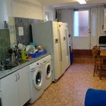 Rent a room of 200 m² in madrid